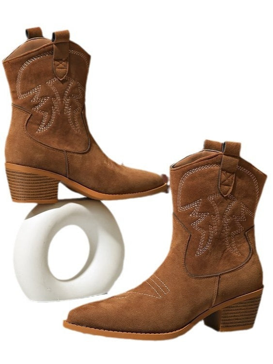 Modern Retro embroidered block heel round toe mid-calf knight boots