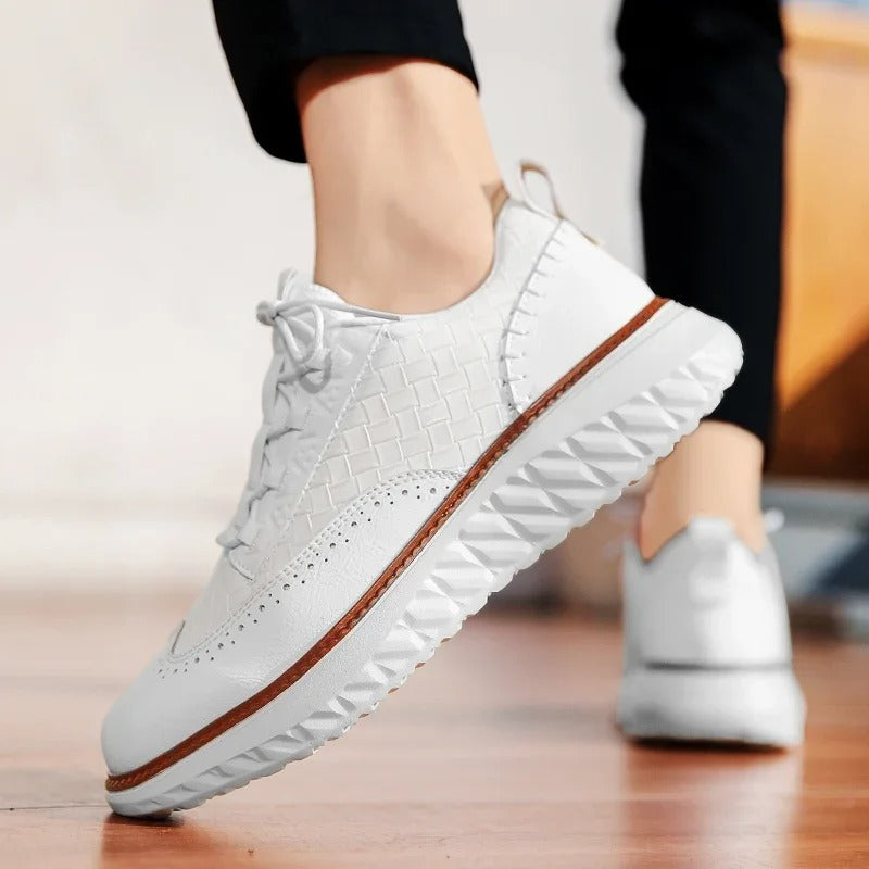 Sneakers with Flexible Support