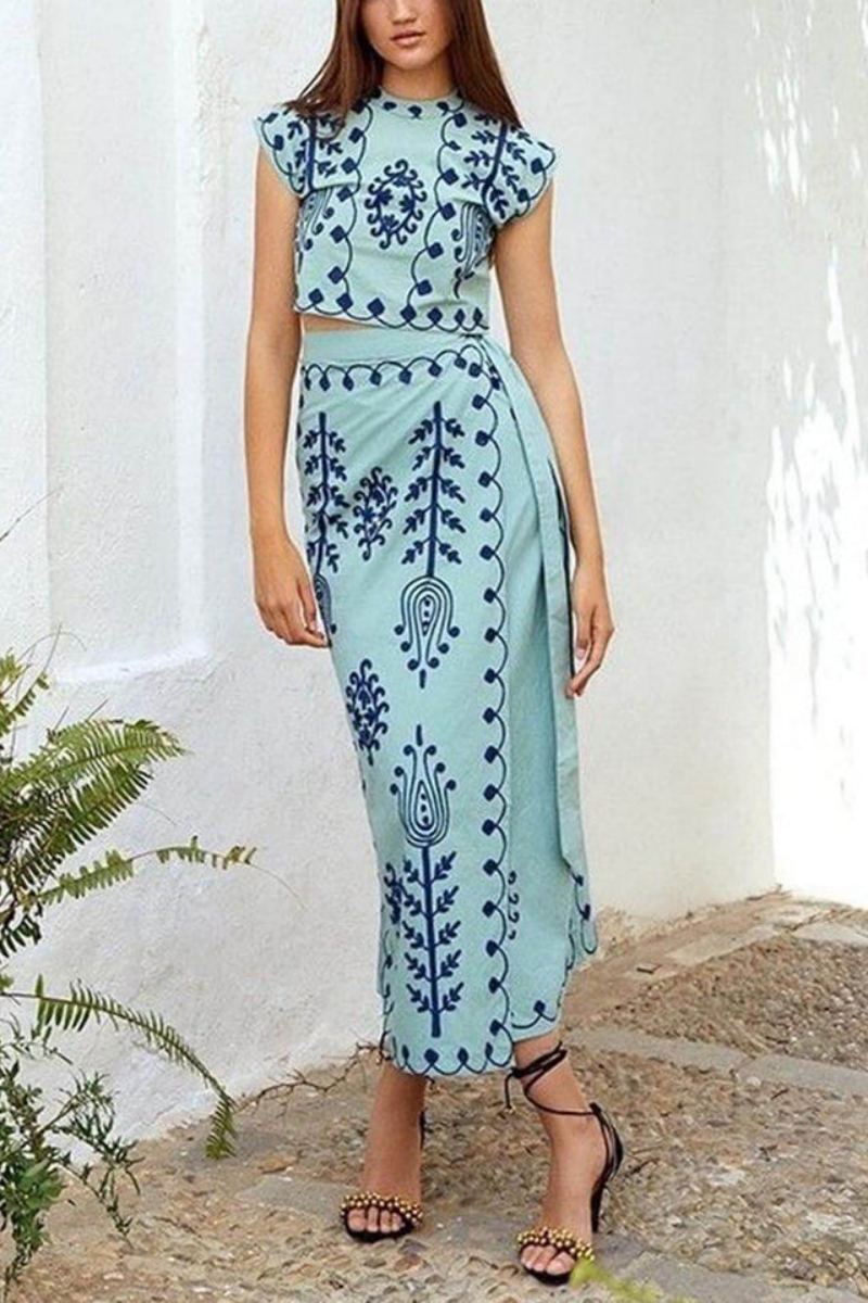 Coordinated Ethnic Print Crop Top & Tire-up Wrap Midi Skirts Set