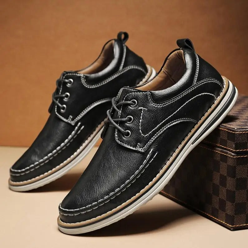 Cowhide Leather Oxford Shoes with Contrast Stitching