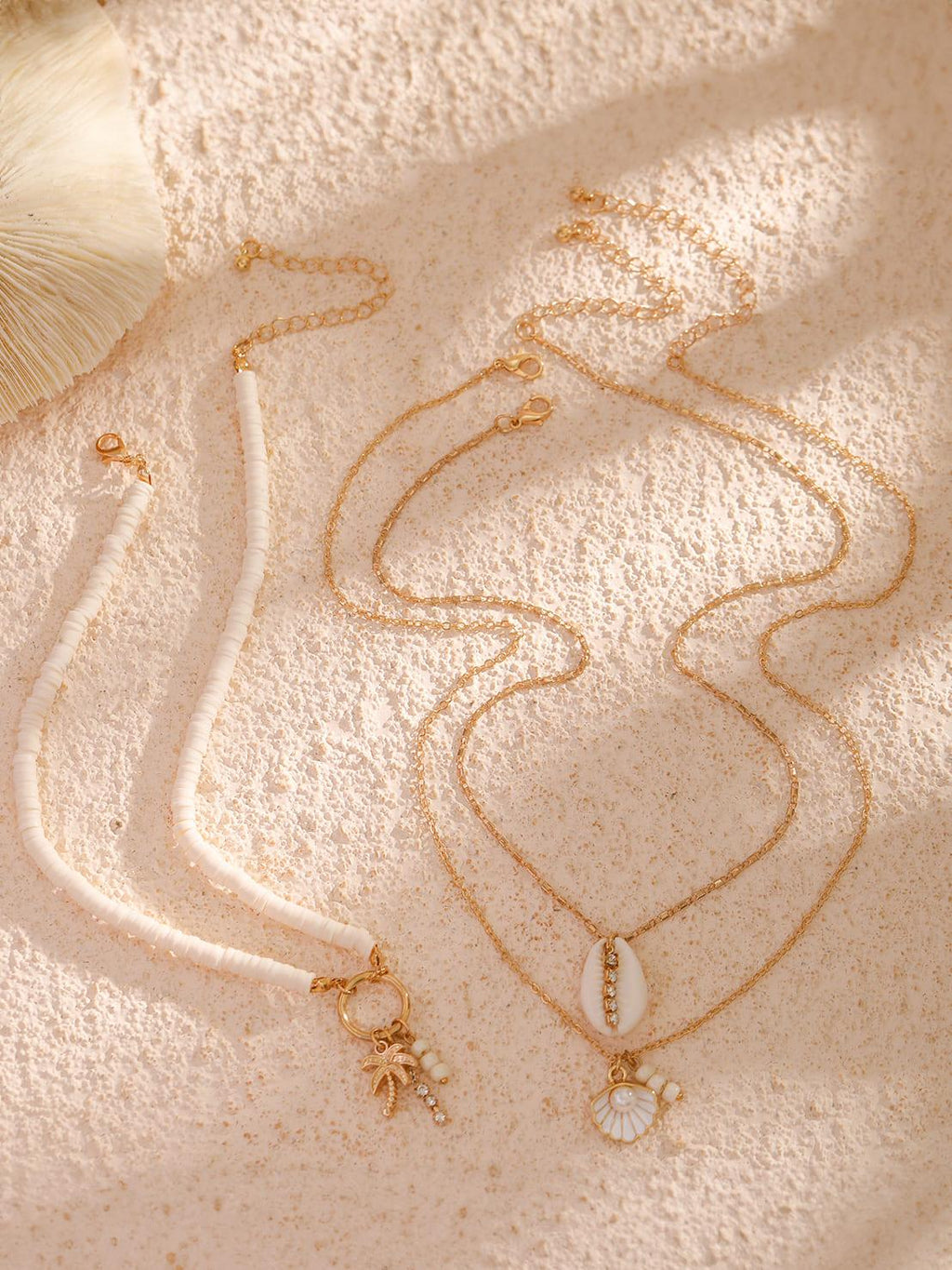 Statement Shell And Sunflower Pendant Multi-layered Necklace