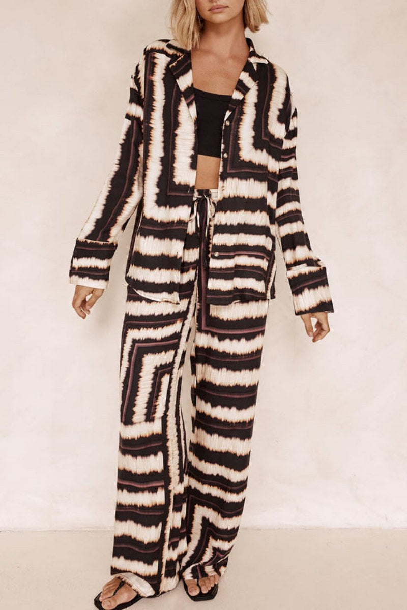 Signature Strip Textured Chocolate Print Baggy Trousers-Set