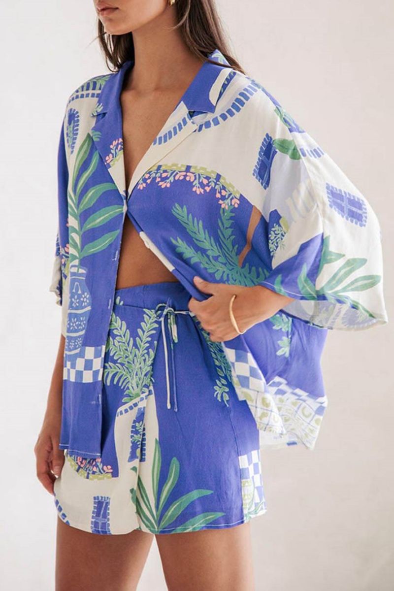 Distinctive Print Loose Shirt And Elastic Waist Wrap Lace-Up Skirt Set