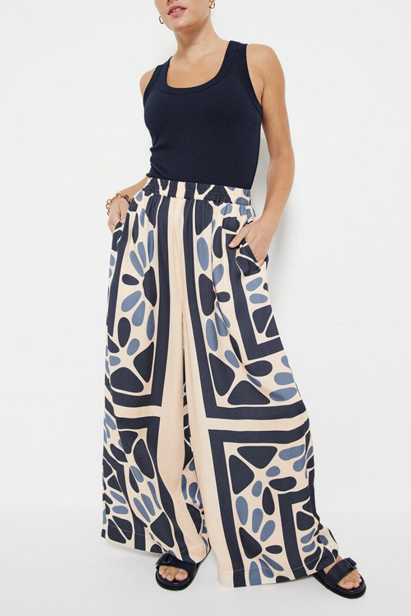 Summer Vacation Style Distinctive Ethnic Print Loose Waist Elastic Trousers-Set