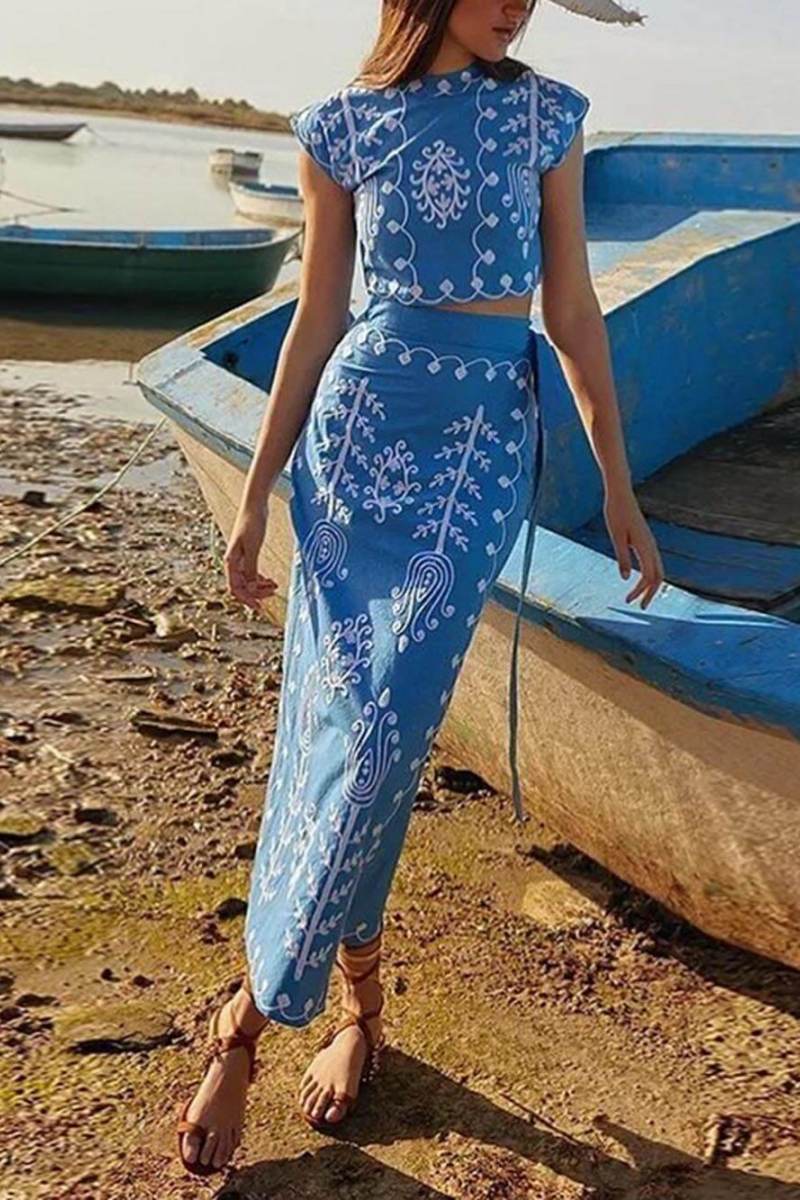 Coordinated Ethnic Print Crop Top & Tire-up Wrap Midi Skirts Set