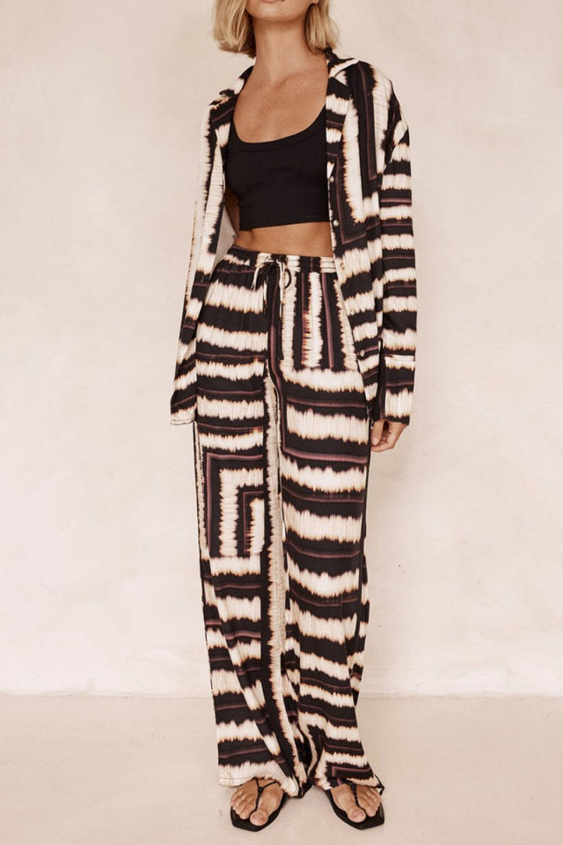 Signature Strip Textured Chocolate Print Baggy Trousers-Set