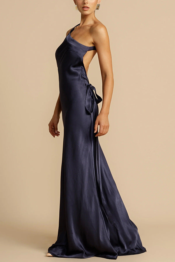 Silhouette Grace - Fitted One-Shoulder Dress