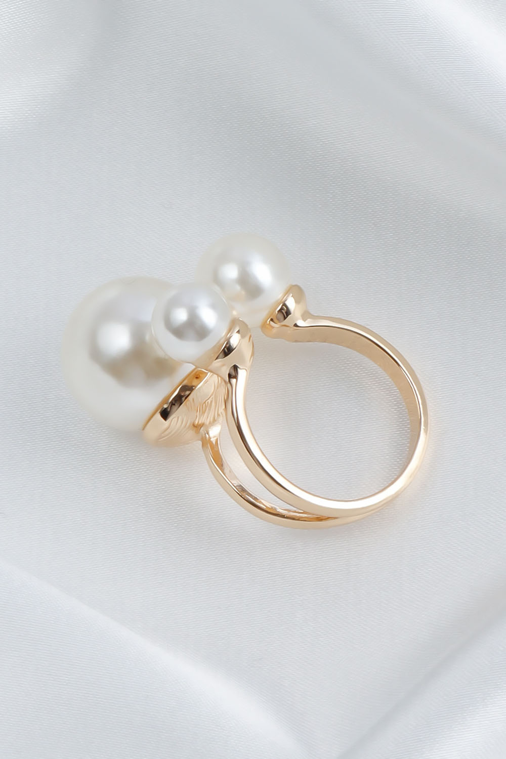 Statement French Triple - Pearl Ring