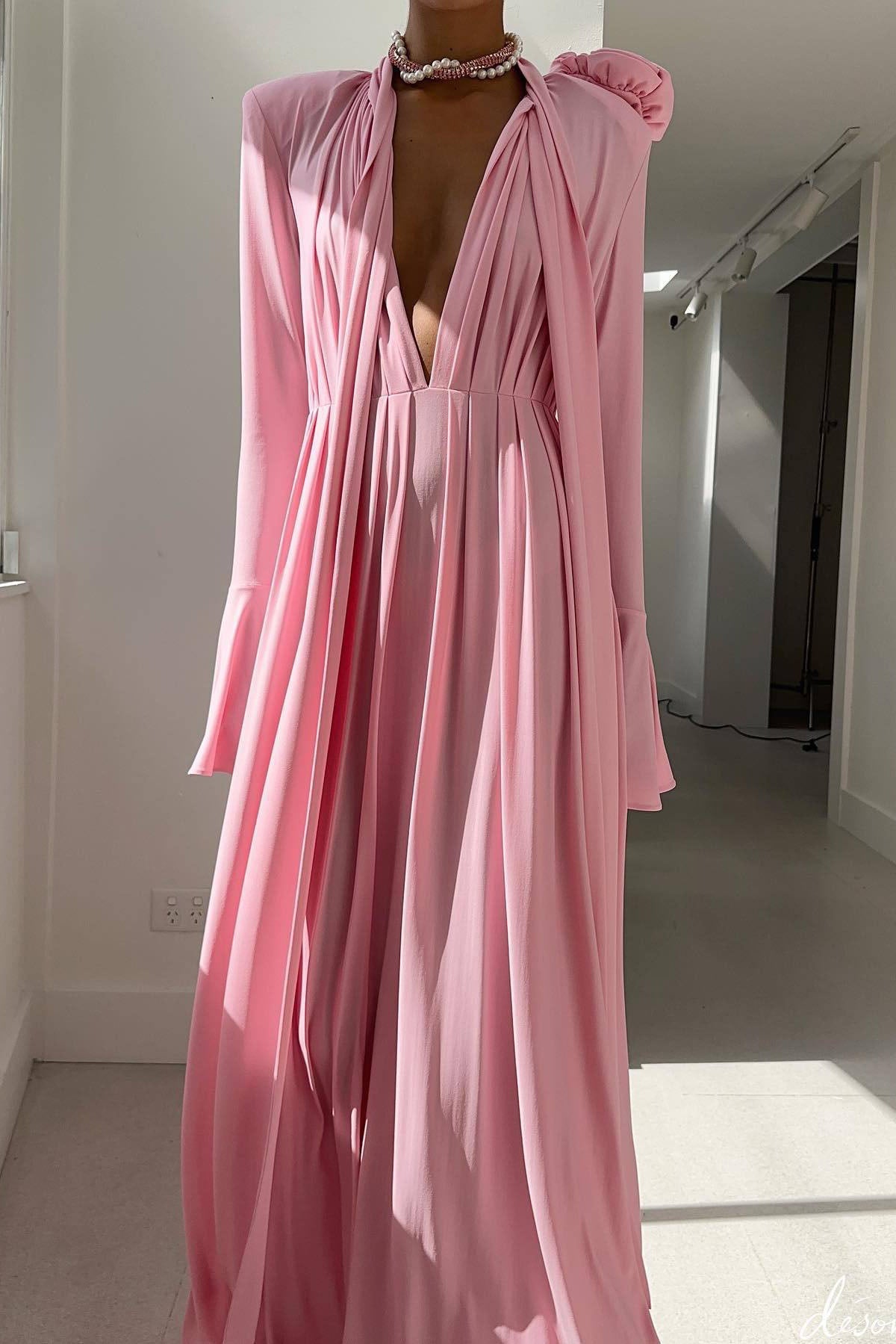 Luxury Retro Cut-Out Deep V Halter 3D Flower Maxi-Length Dress