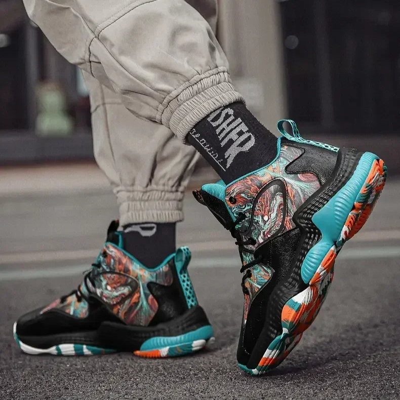Sneakers with Quick-Lace System