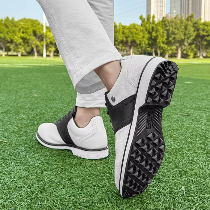 Pebbled Leather Brogue Shoes with Two-Tone Detail