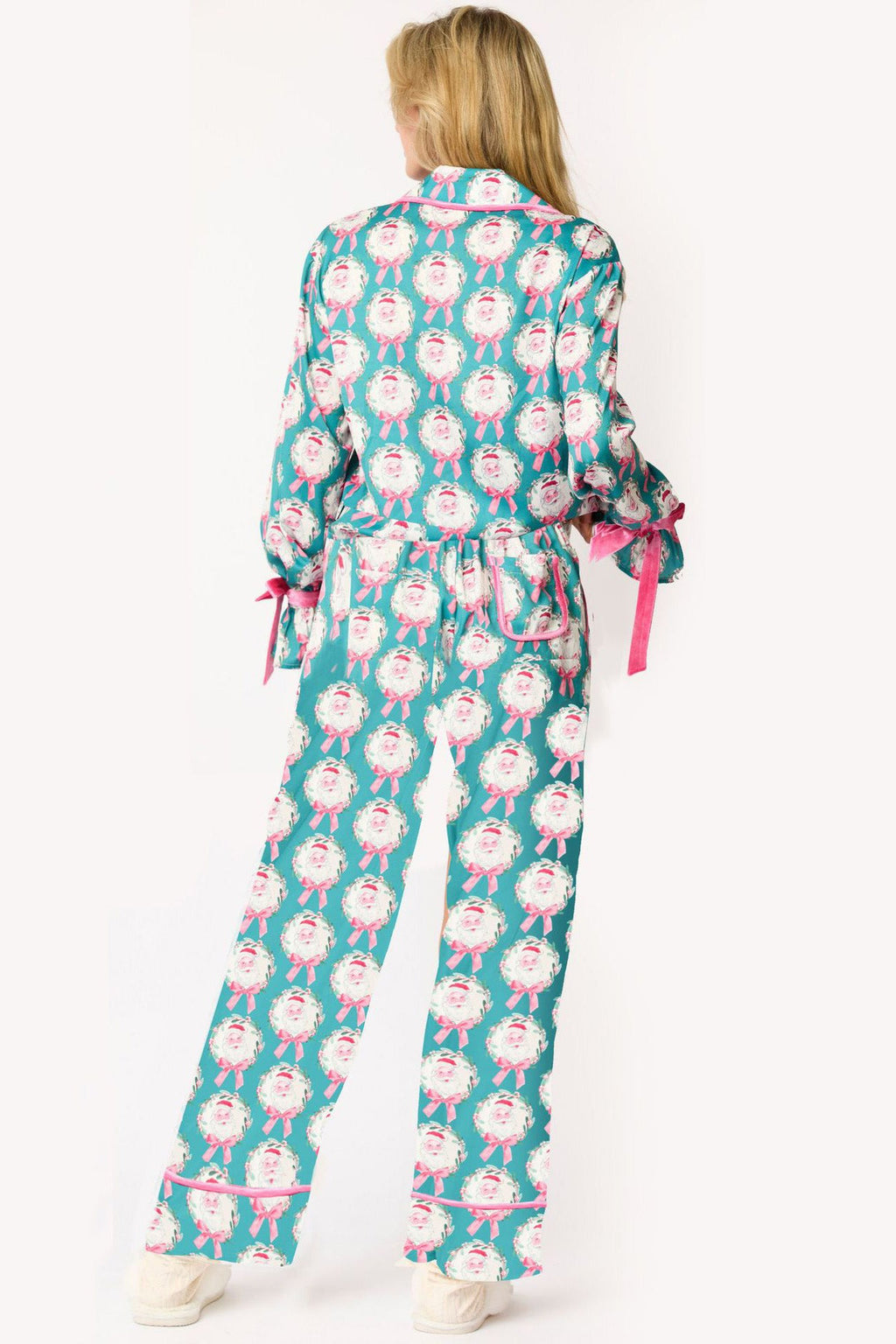 Coordinated Christmas Character Sprint Pajama Long Set