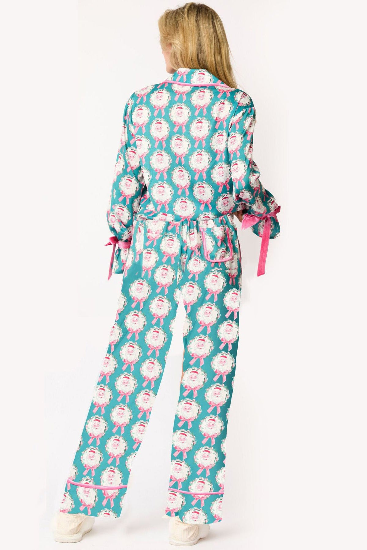Coordinated Christmas Character Sprint Pajama Long Set