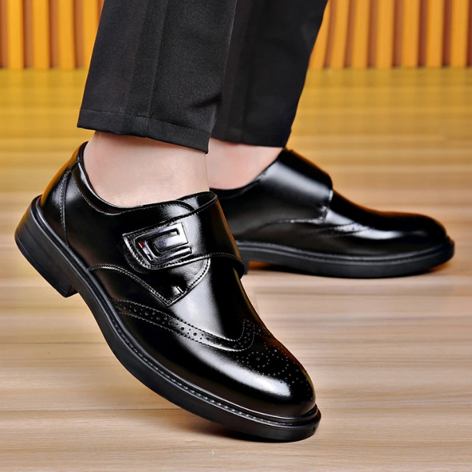 Polished Full-Grain Leather Shoes with Rubber Sole