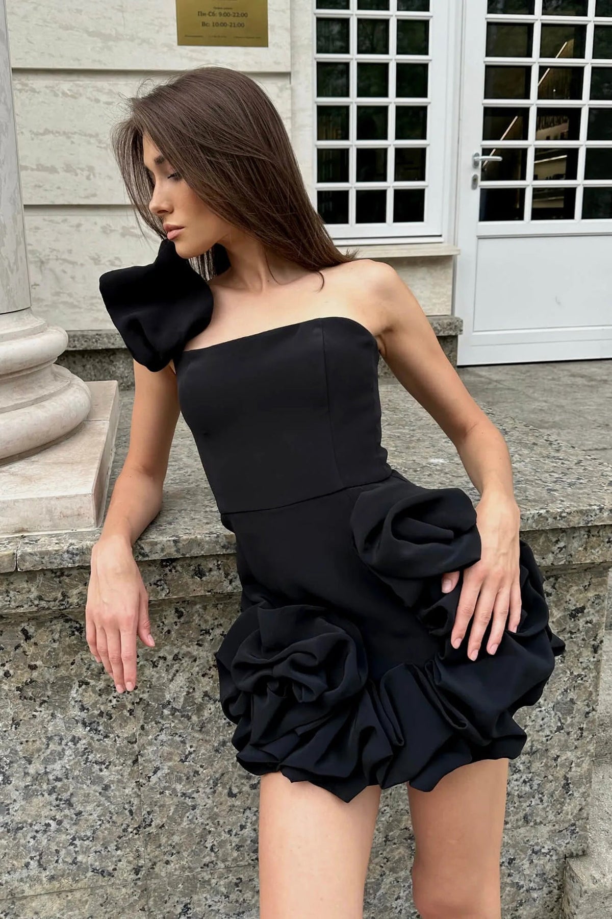 Romantic Tulip Waist Strapless Mini-Length Dress