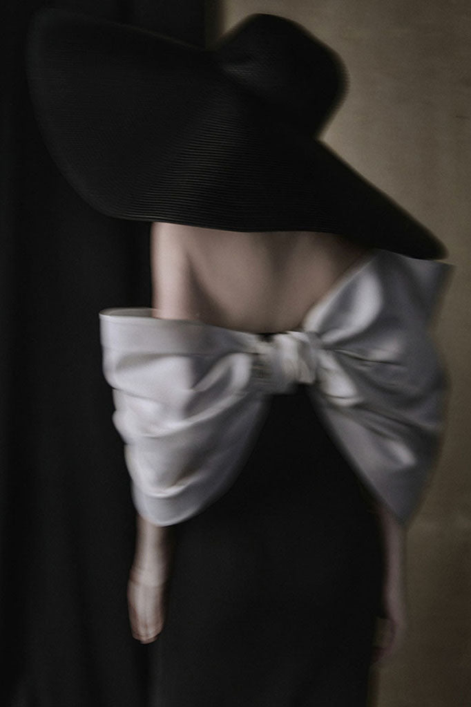 Modern Oversized Bow Hepburn Dress