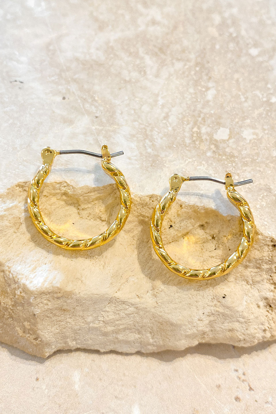 Statement Marina Earring