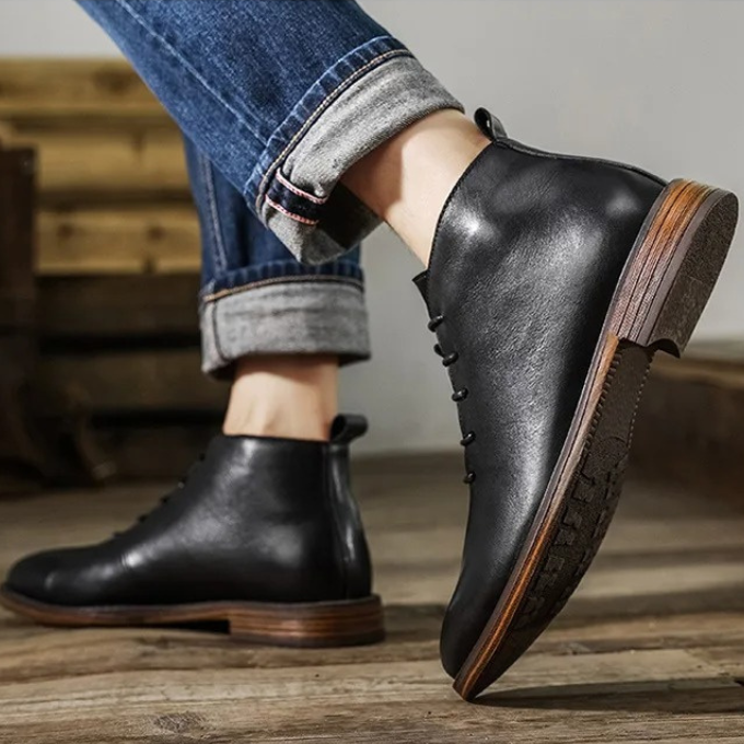 Leather Boots with Sturdy Sole