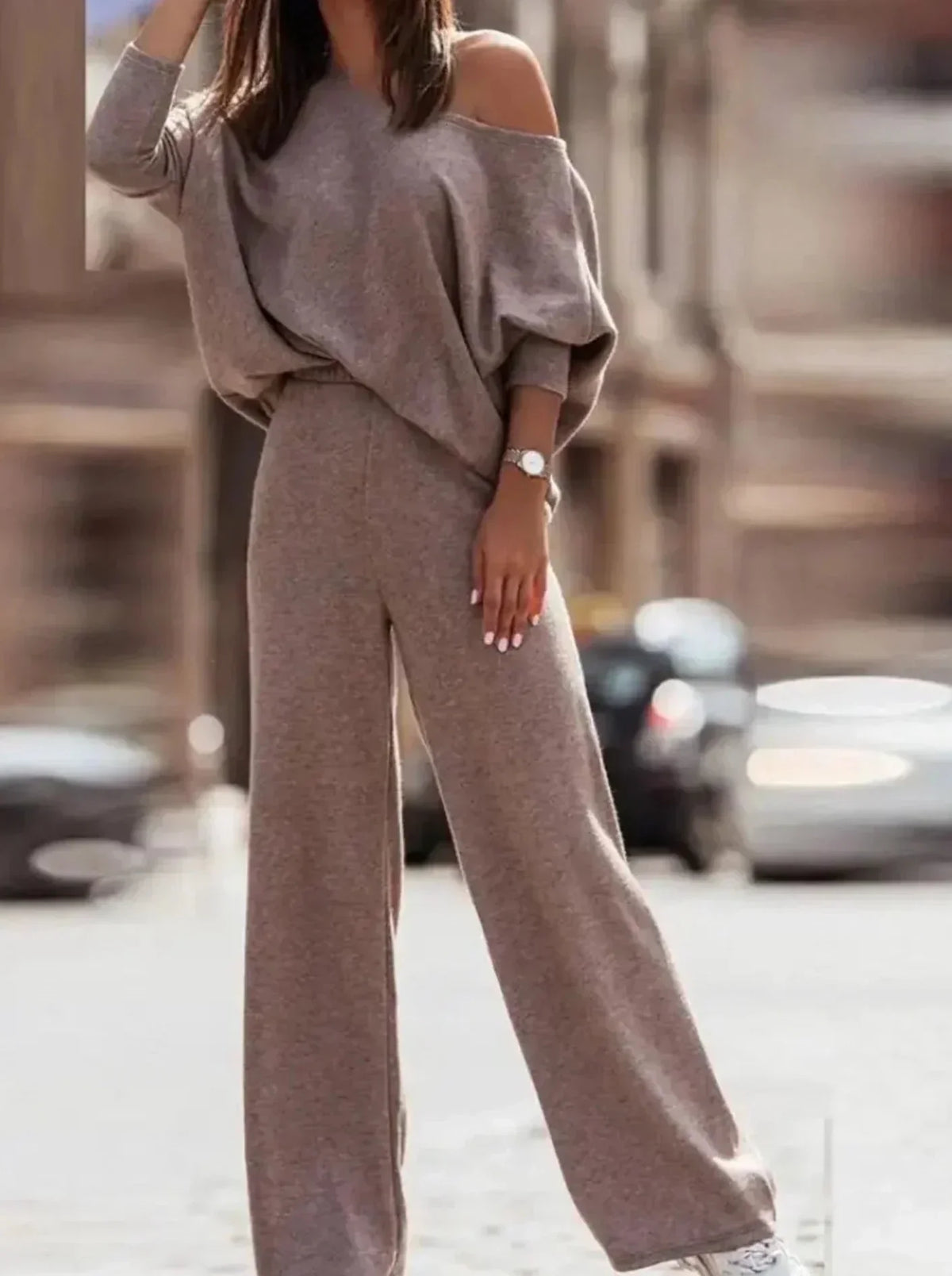 Faby - Set with an Asymmetric Collared Top and Straight Pants