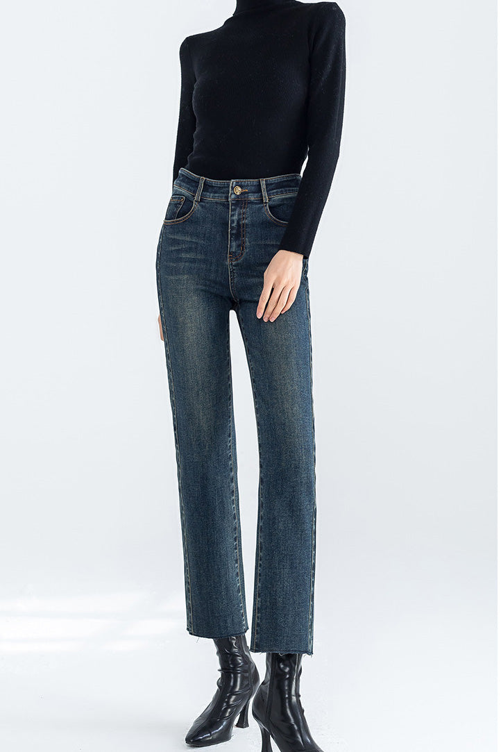 Modern Fleece Straight-leg Cropped Jeans