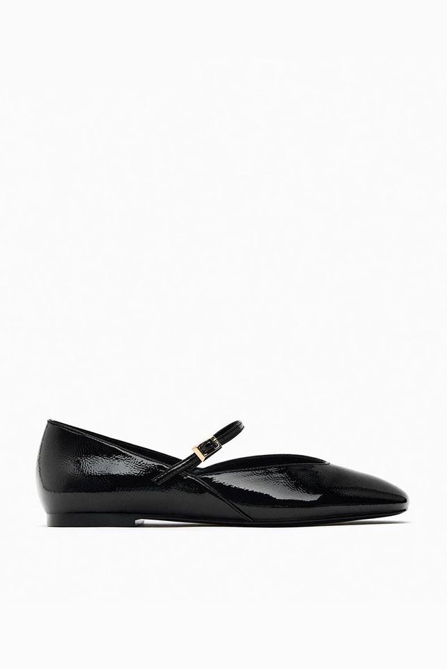 Refined Ballet Flats
