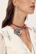 Statement Alloy Flower Pendant Choker