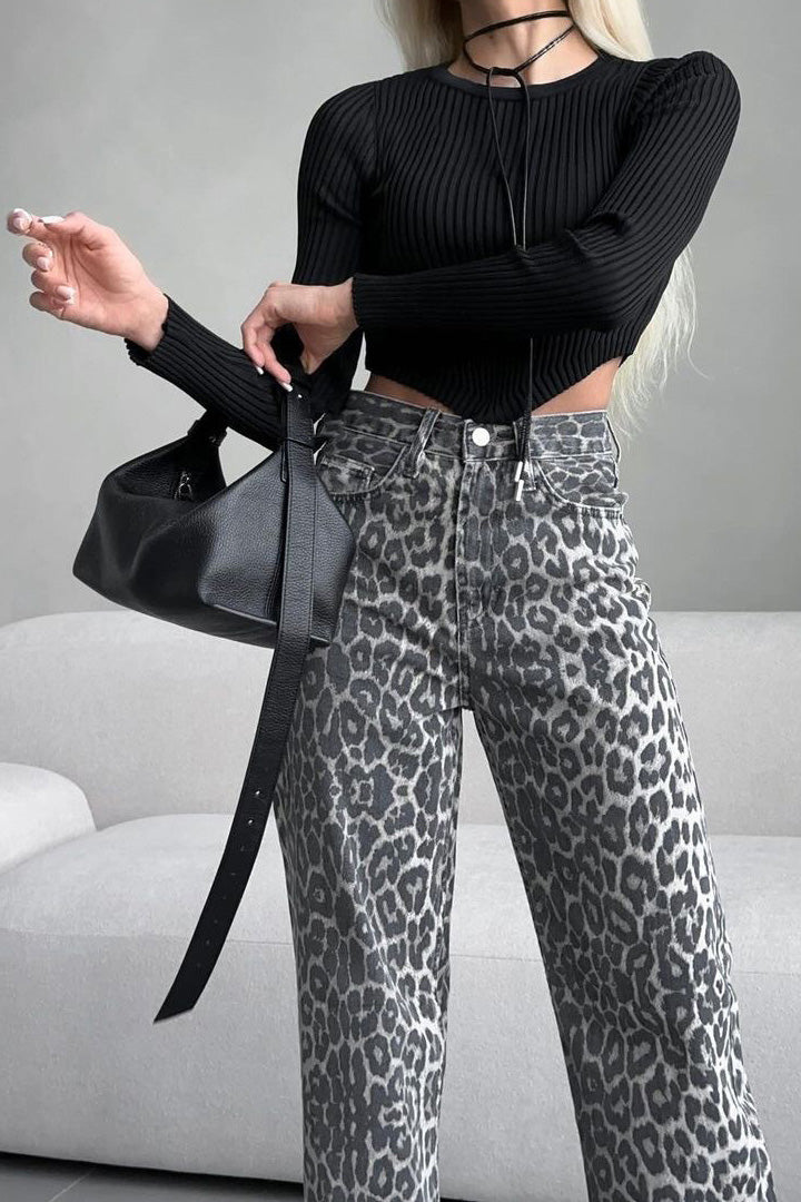 Modern Leopard High-Waisted Jeans