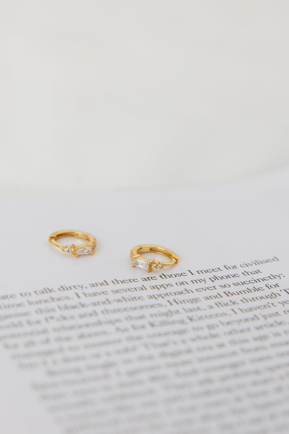 Statement 18K Gold Plated Eyes To The Soul Earrings Clear