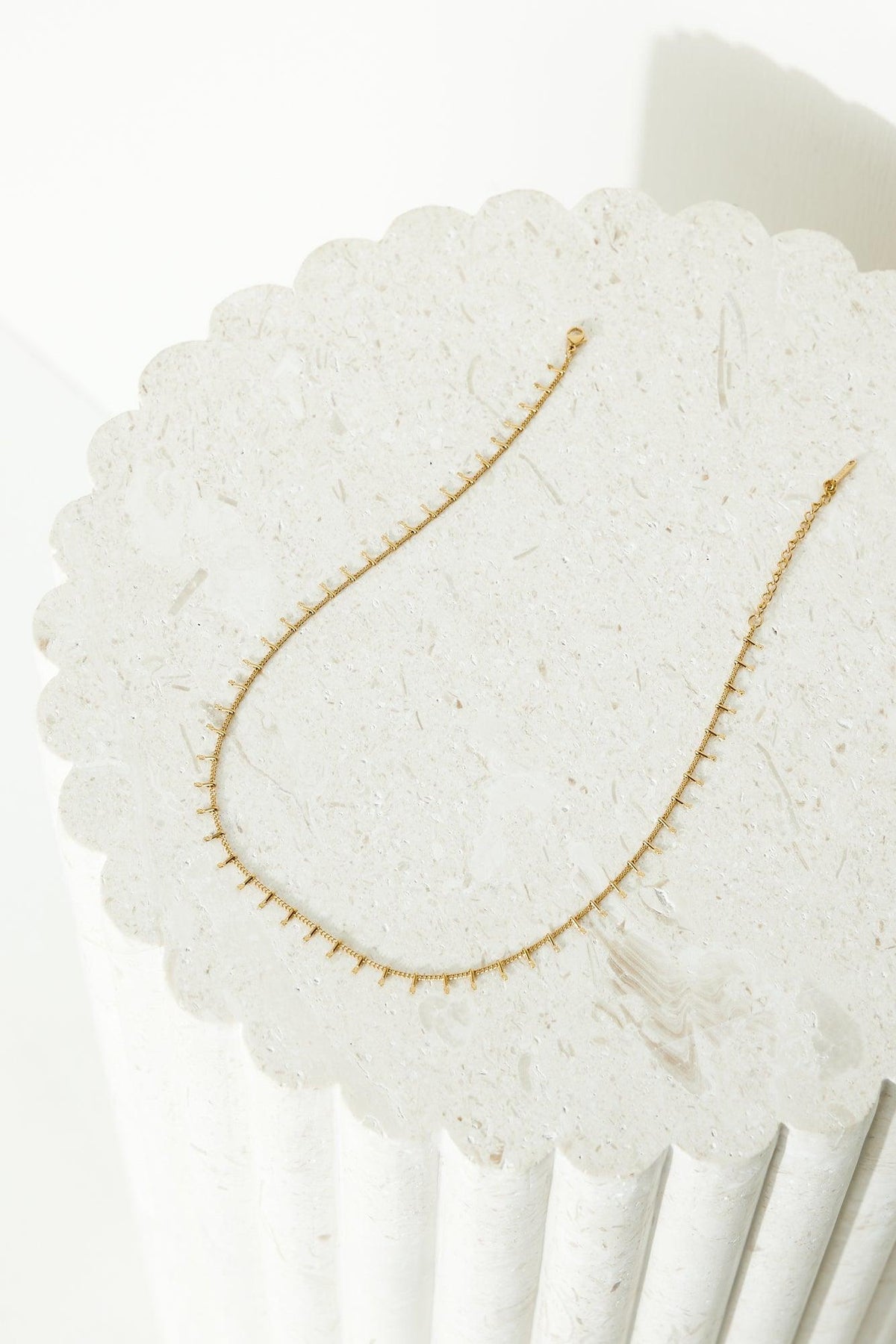 Statement 18k Gold Plated Queen Things Necklace Gold