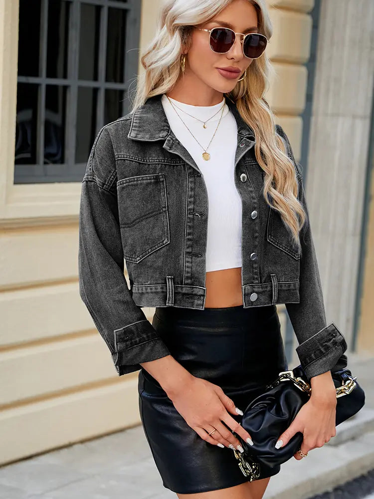 Cropped Denim Jacket in a Washed Look with a Fitted Cut