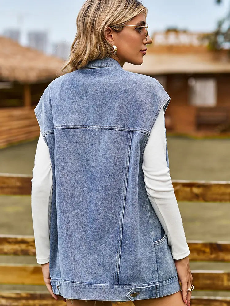 Denim Vest in a Washed Look with Pockets and a Relaxed Fit