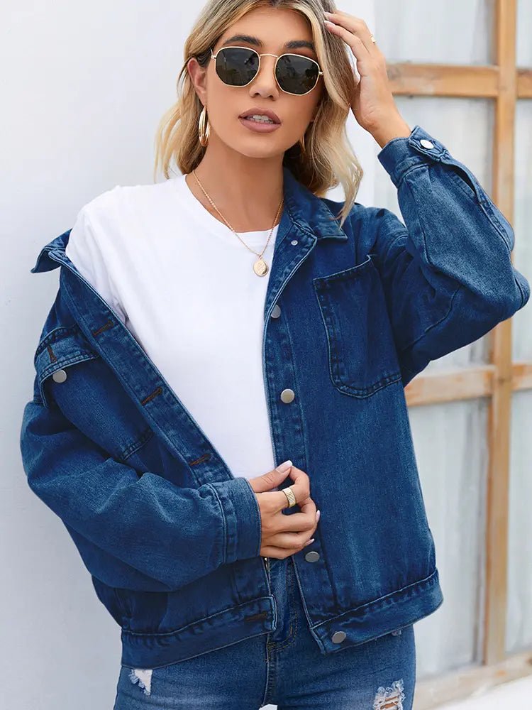 Denim Jacket in a Washed Look with Button Closure and Relaxed Fit