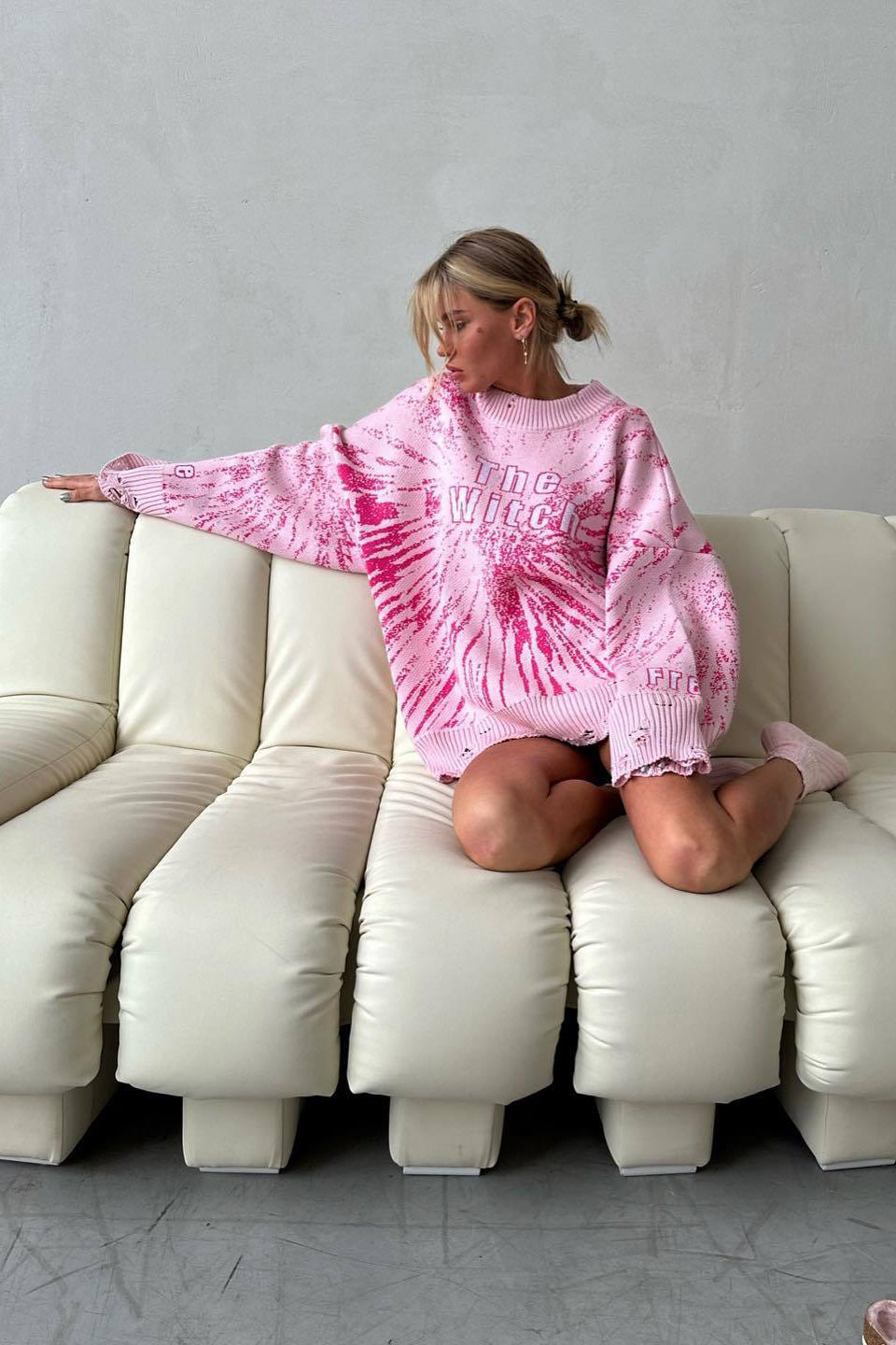 Modern Oversize Streetwear Distressed Hoodie