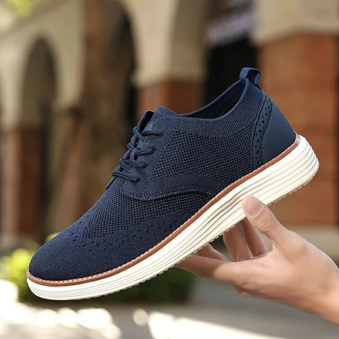 Knit Brogue Shoes with Wingtip Brogue Detail