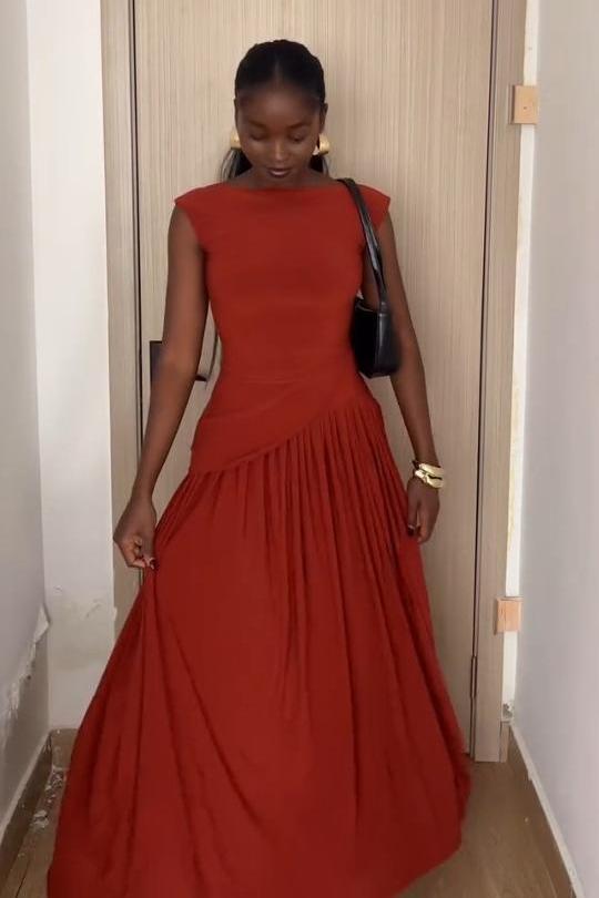 Coordinated Solid-Color Exquisite Skirt Set