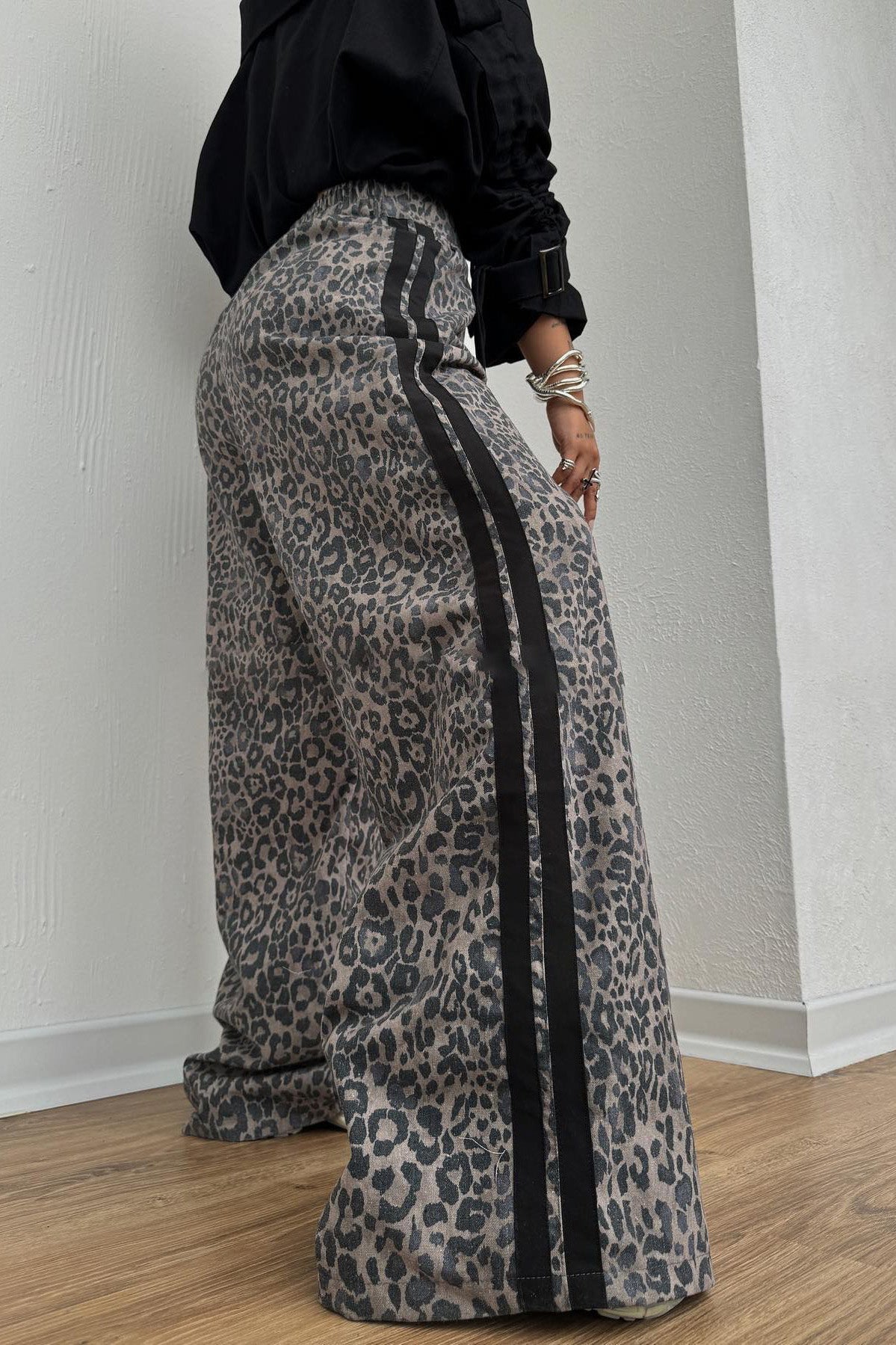 Street Style Leopard Stripe Baggy Trousers