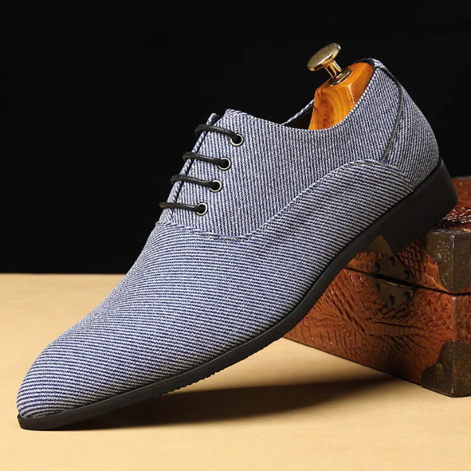 Derby Shoes with Woven Detail