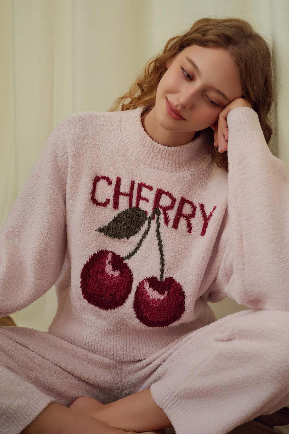 Coordinated Soft Half Velvet Milk Cherry Set