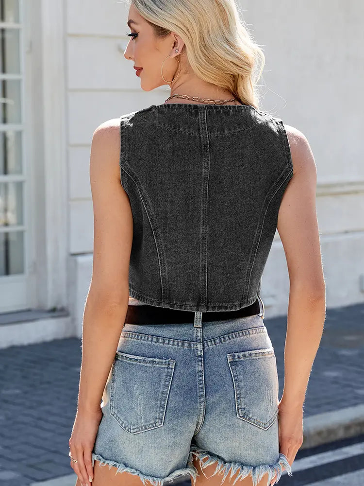 Cropped Denim Vest with a Fitted Cut