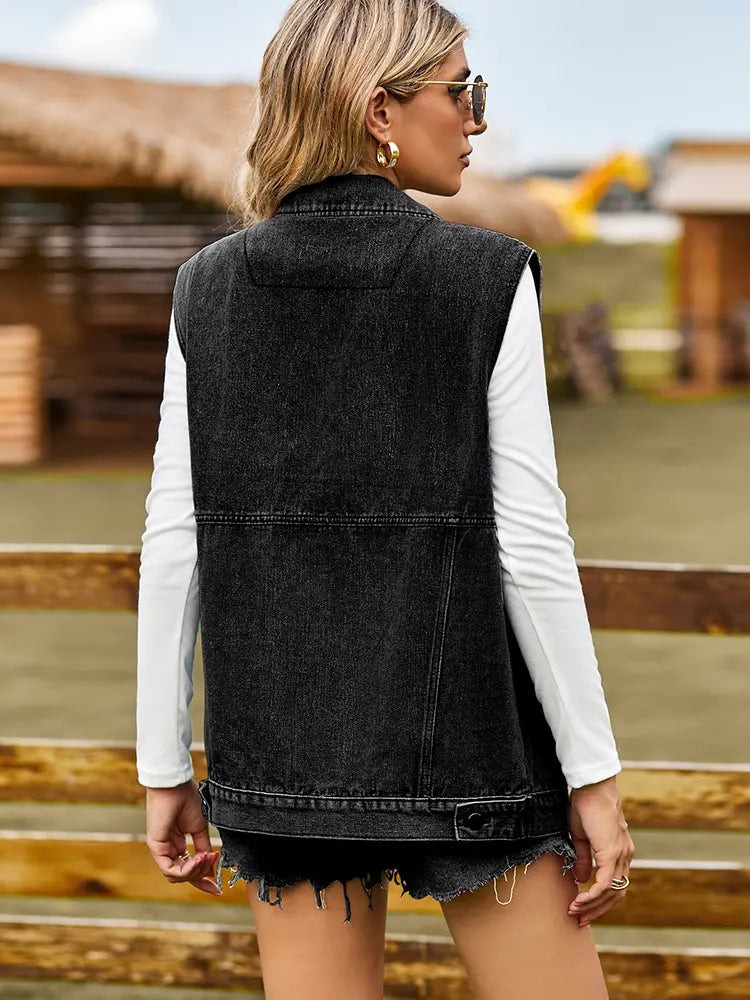 Denim Vest in a Lightweight Design with a Relaxed Fit and Sleeveless
