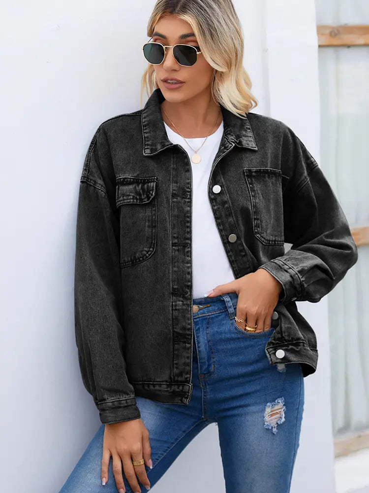 Denim Jacket in a Washed Look with Button Closure and Relaxed Fit