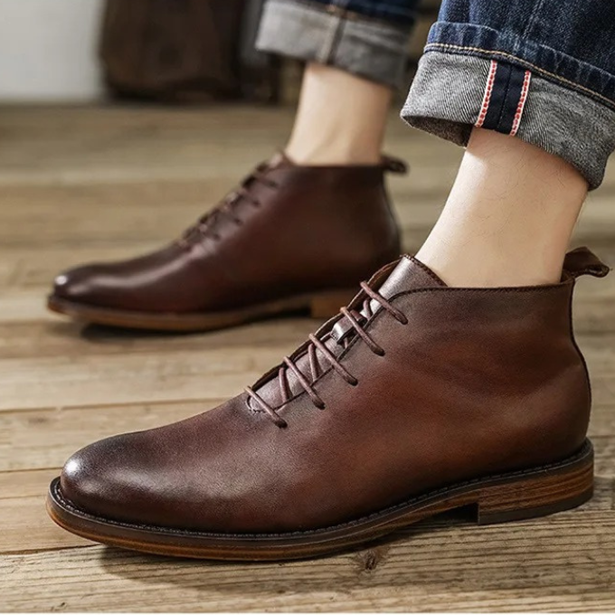 Leather Boots with Sturdy Sole