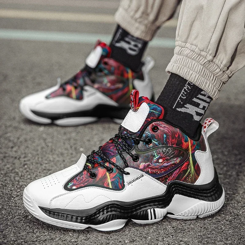 Sneakers with Quick-Lace System