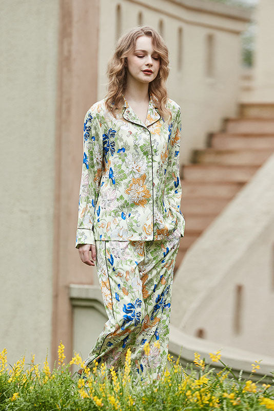 Morning Glory and Lily Pattern Knit Cardigan Long Sleeve Pajama Set
