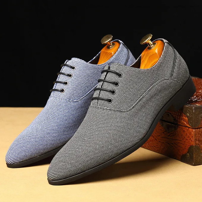 Derby Shoes with Woven Detail