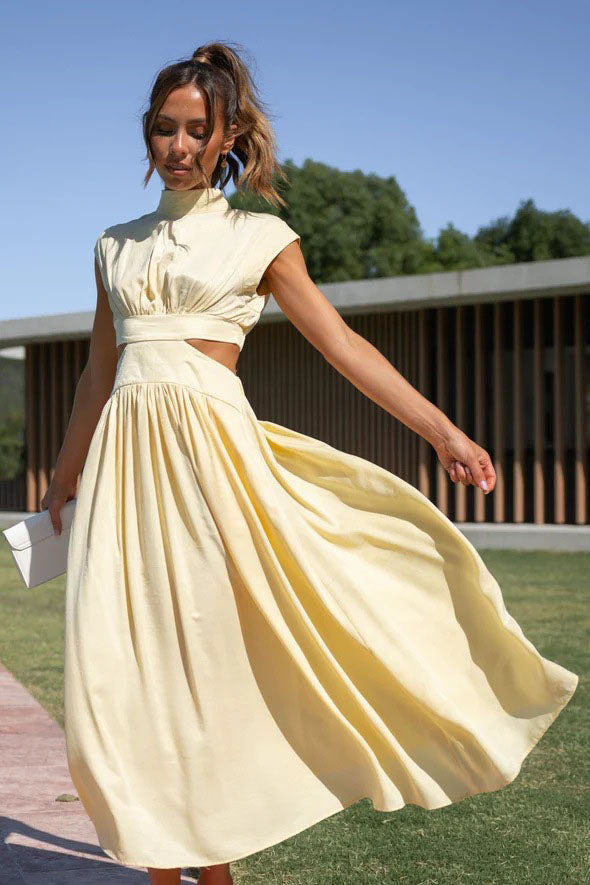Cut-Out Waist Pocketed Vacation Midi-Length Dress