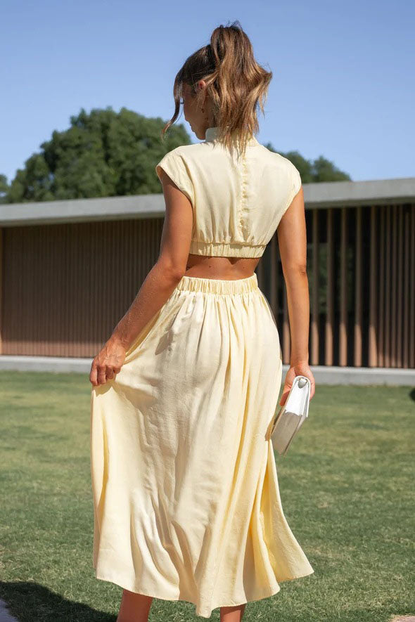 Cut-Out Waist Pocketed Vacation Midi-Length Dress