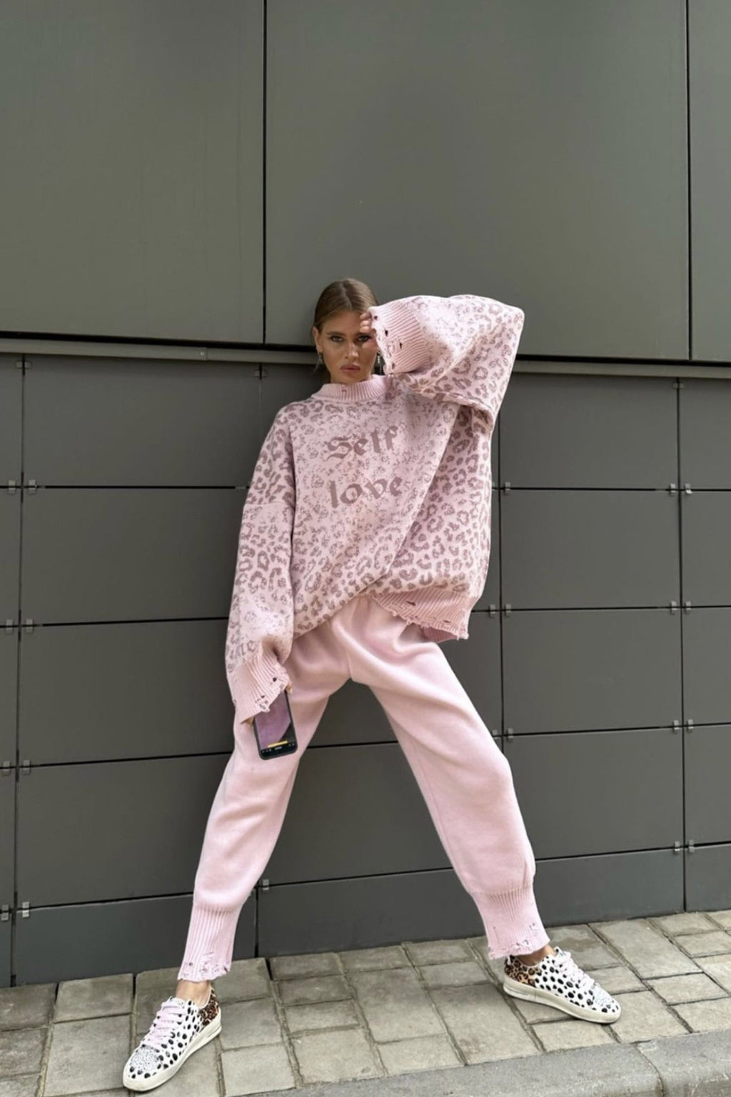 Modern Oversize Streetwear Distressed Hoodie