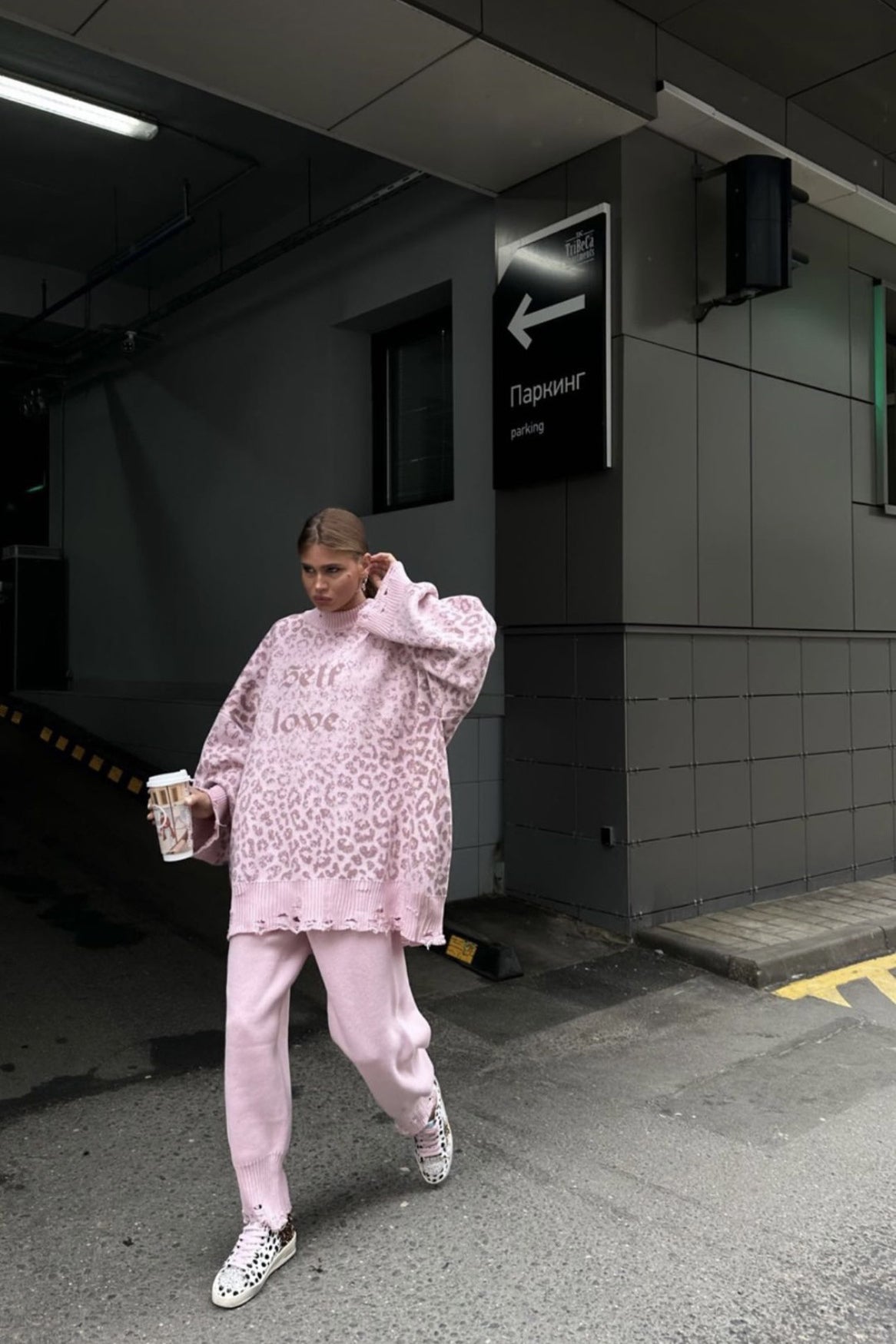 Modern Oversize Streetwear Distressed Hoodie