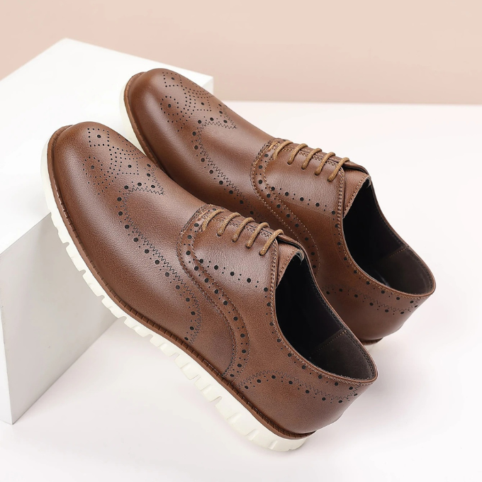 Brogue Shoes with Breathable Lining
